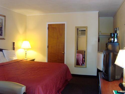 Budget Host Inn New Berlinville Chambre photo