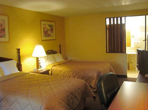 Budget Host Inn New Berlinville Chambre photo